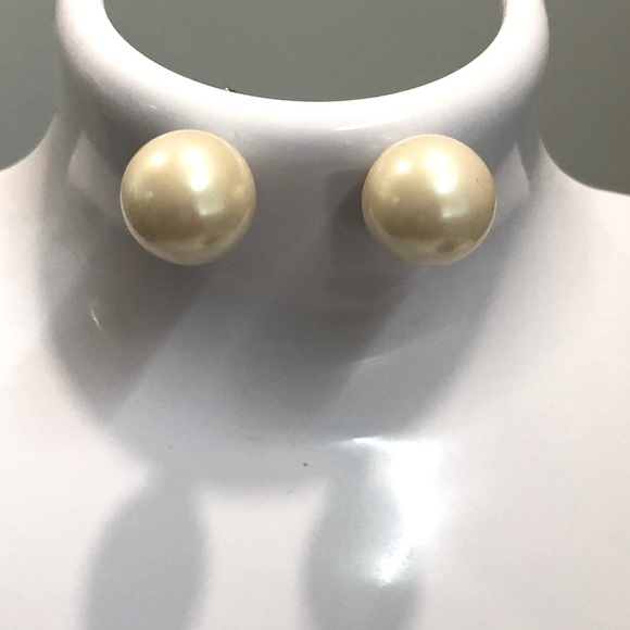 Kate Spade Blooming Pearl Reversible Earrings - Picture 5 of 7
